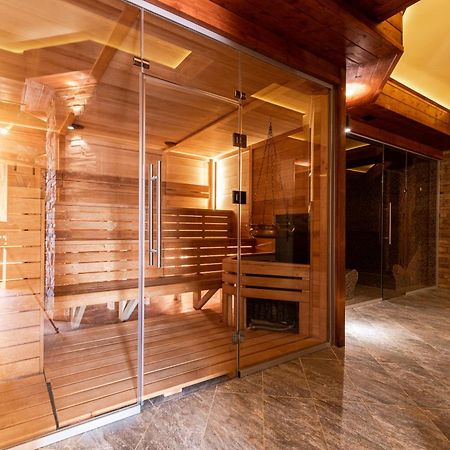 Terrassa Park Hotel Borovoje Eksteriør billede