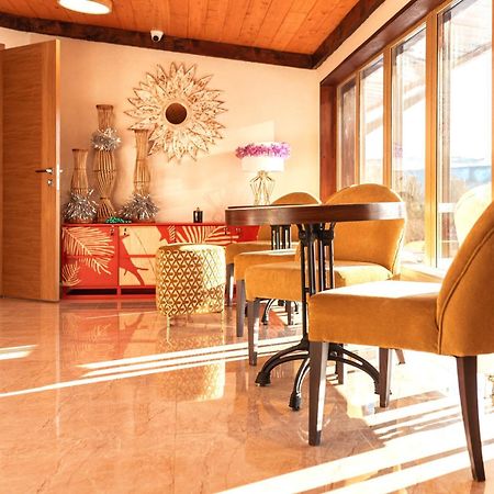 Terrassa Park Hotel Borovoje Eksteriør billede