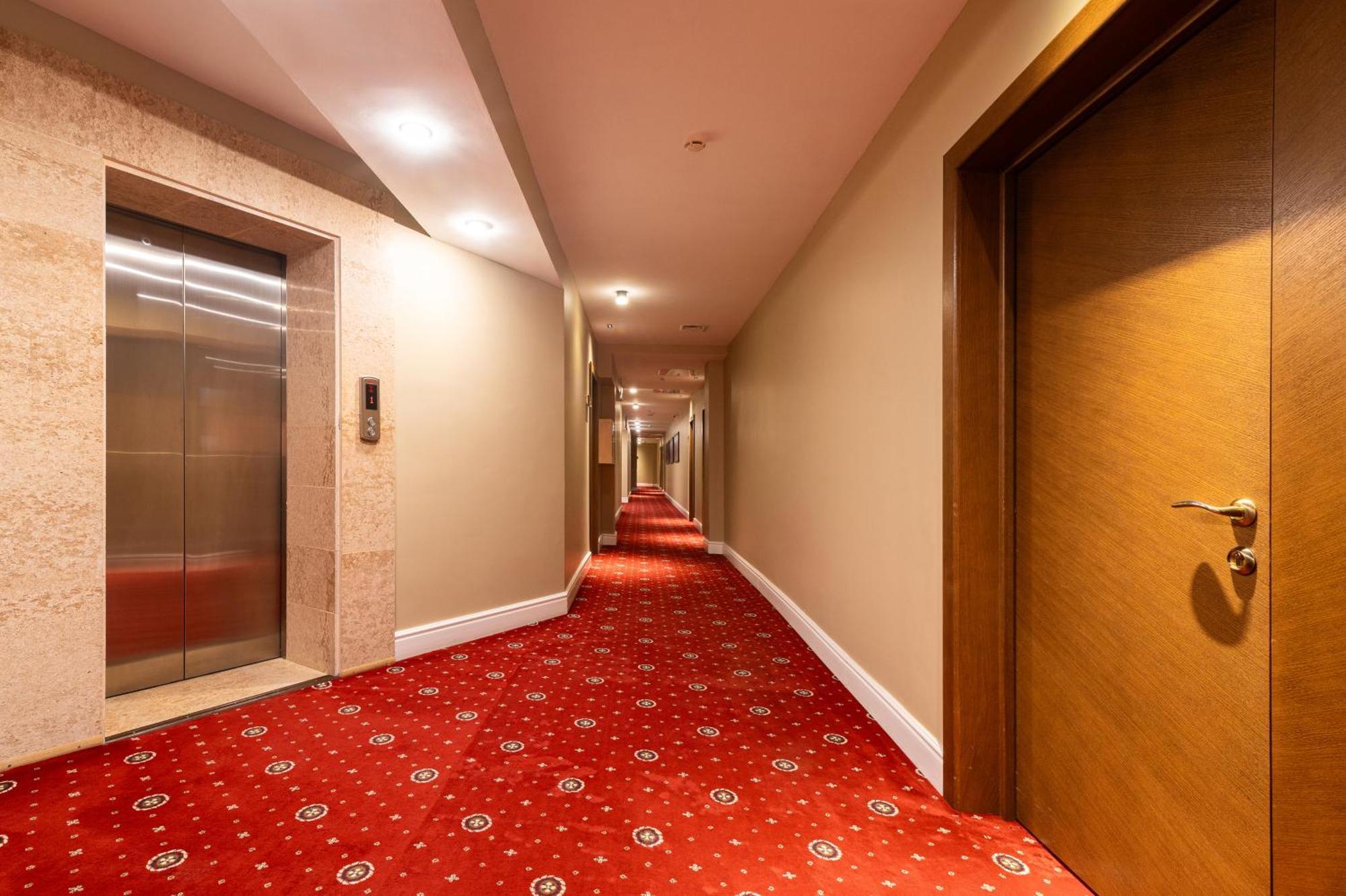 Terrassa Park Hotel Borovoje Eksteriør billede