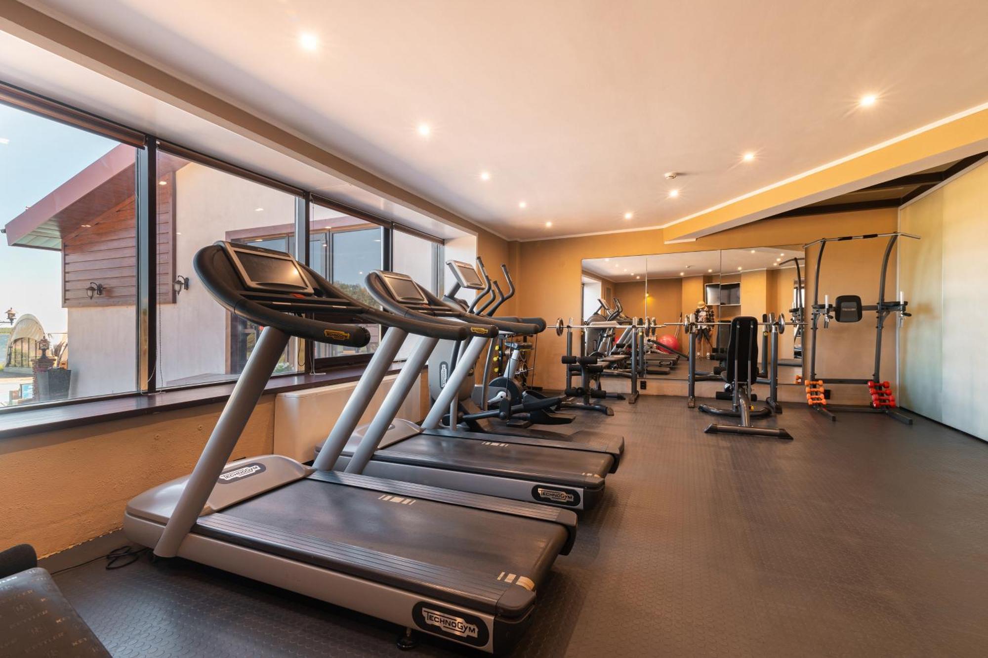 Terrassa Park Hotel Borovoje Eksteriør billede