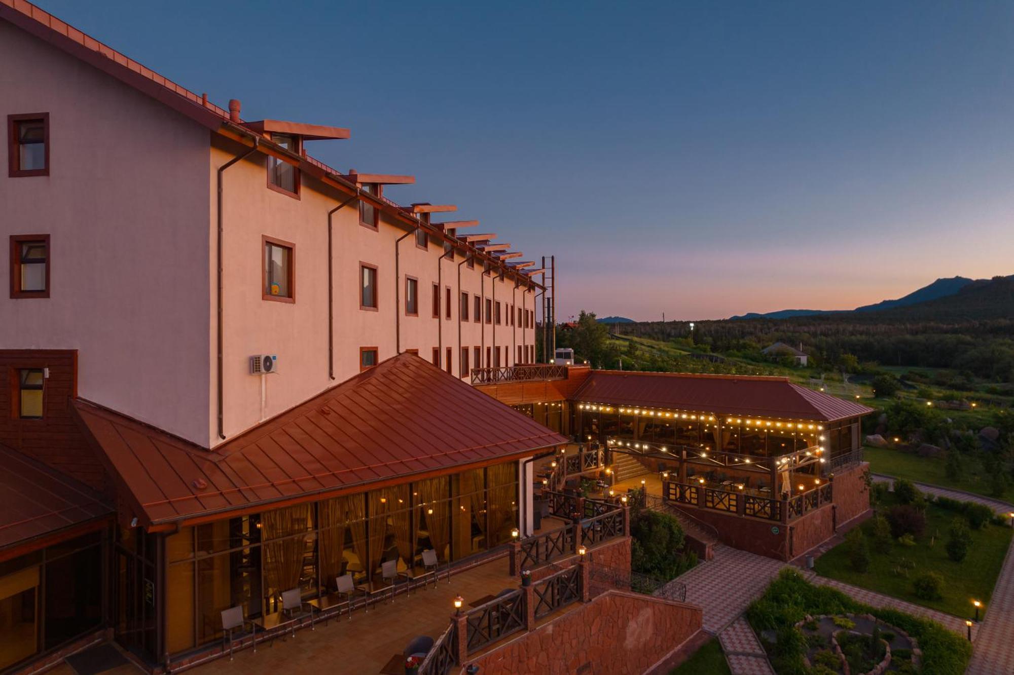 Terrassa Park Hotel Borovoje Eksteriør billede