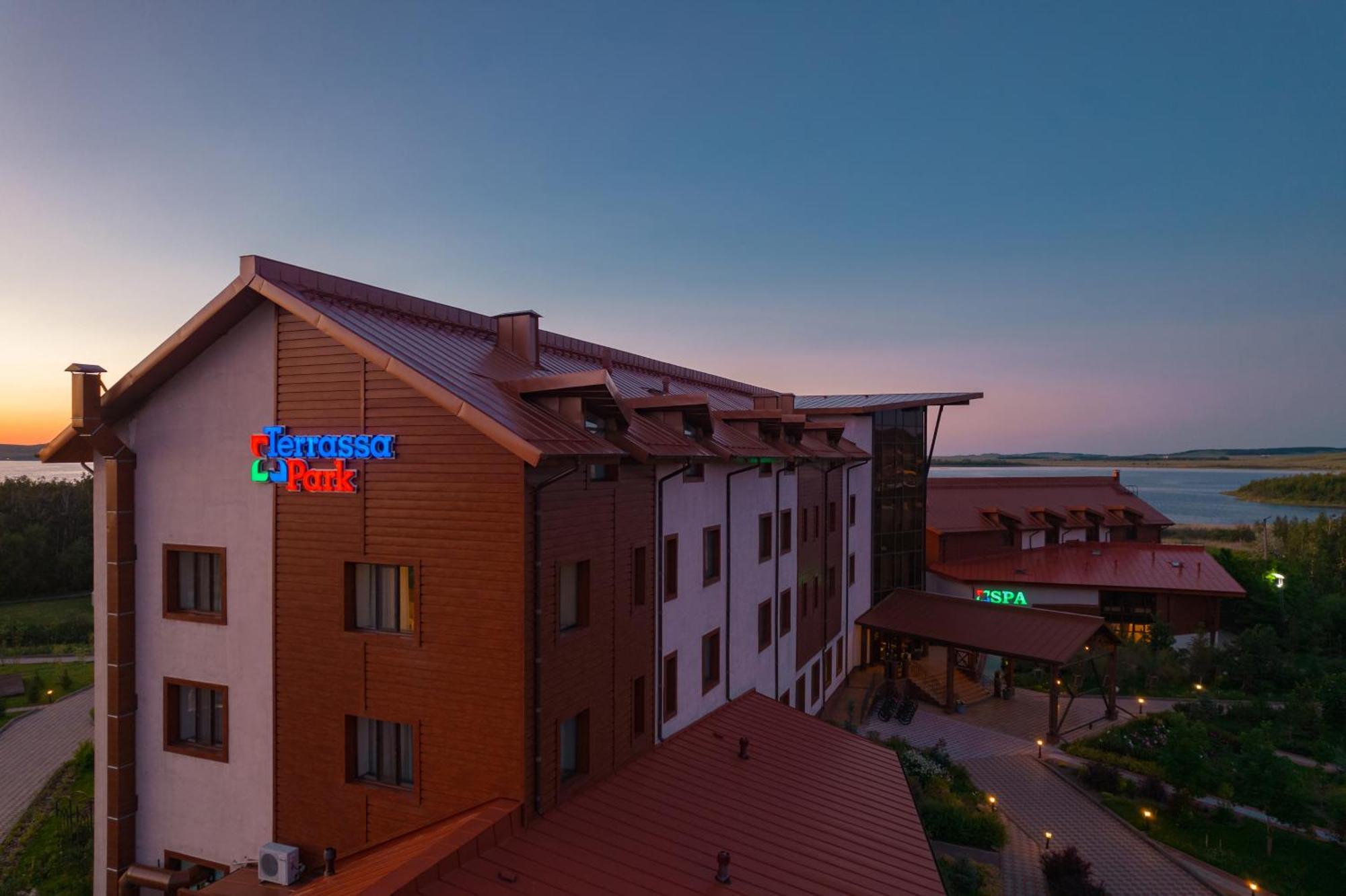Terrassa Park Hotel Borovoje Eksteriør billede